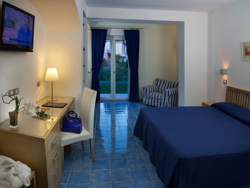Grifo Hotel Charme & SPA - mese di Luglio - Hotel Grifo-Casamicciola Terme Ischia